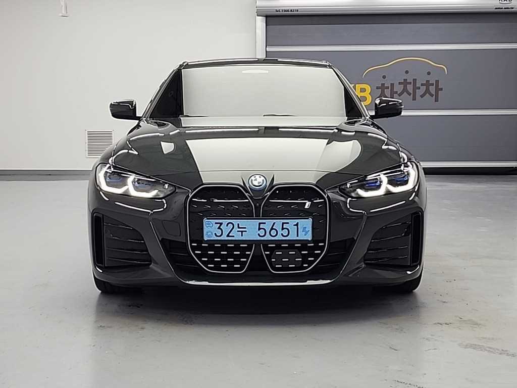 BMW i4 - Vista 2