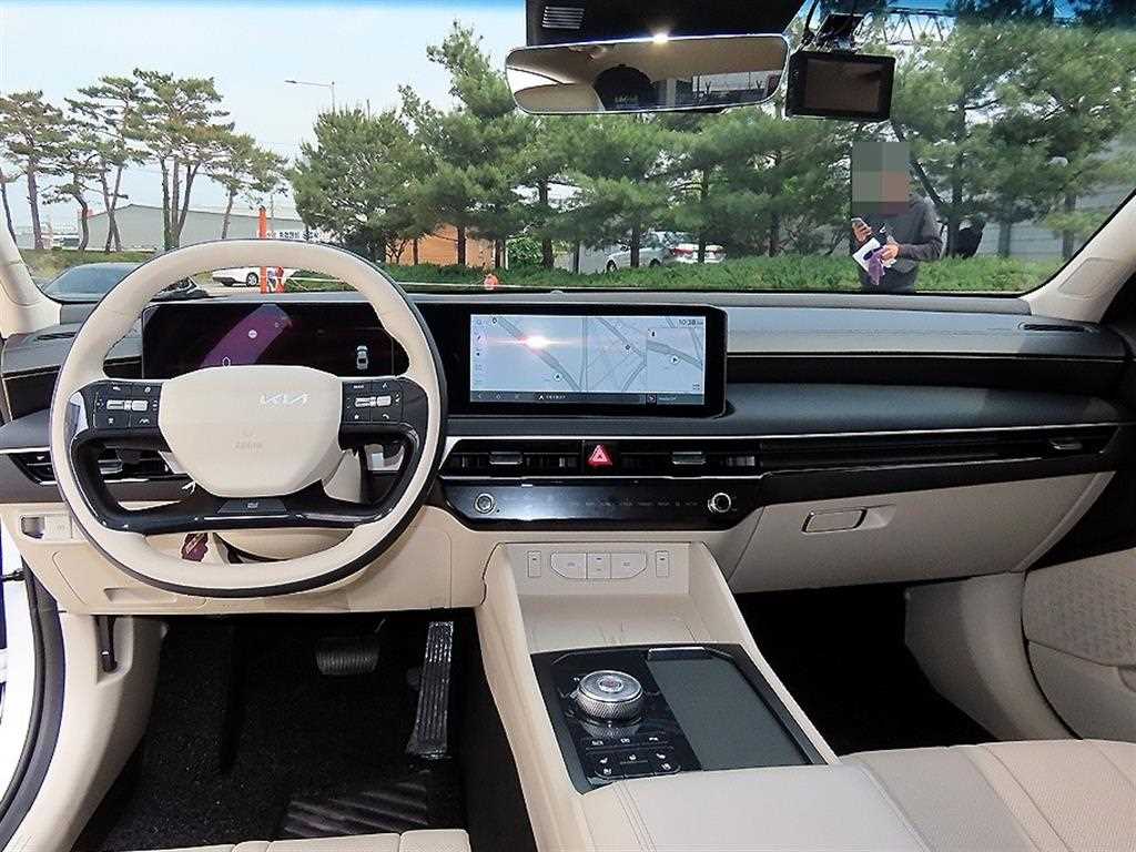 KIA K8 - Vista 7
