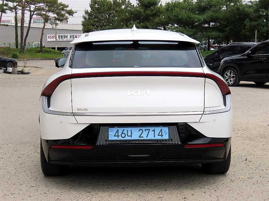 KIA EV6 - Vista 4