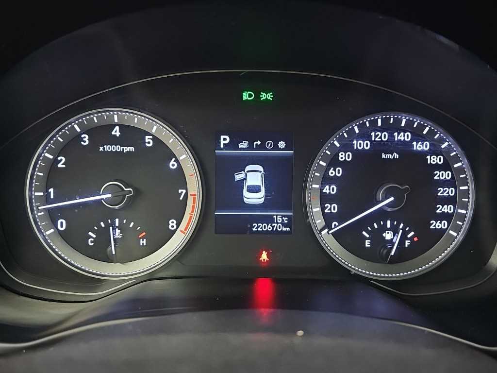 HYUNDAI Grandeur - Vista 6
