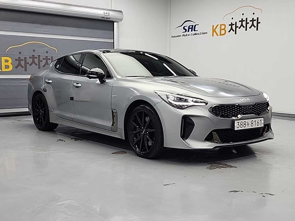 KIA Stinger - Vista 4