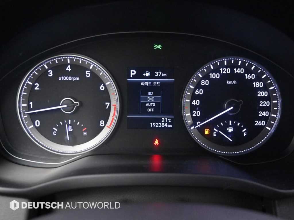 HYUNDAI Grandeur - Vista 8