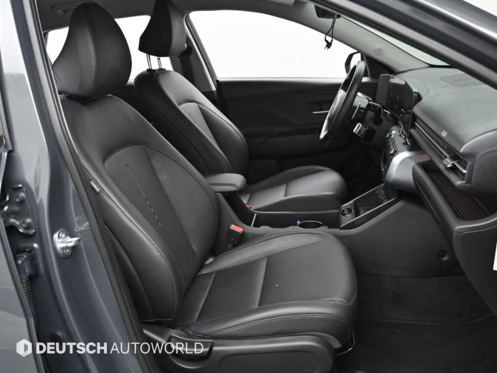 HYUNDAI Kona - Vista 10