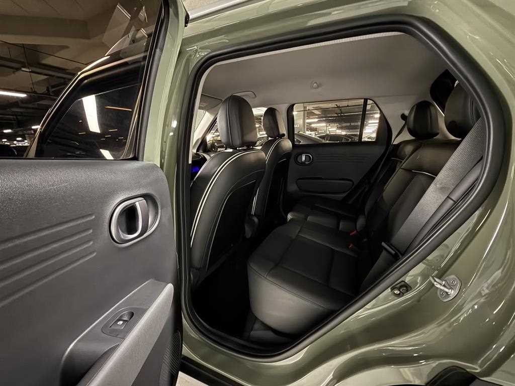 HYUNDAI Casper - Vista 9