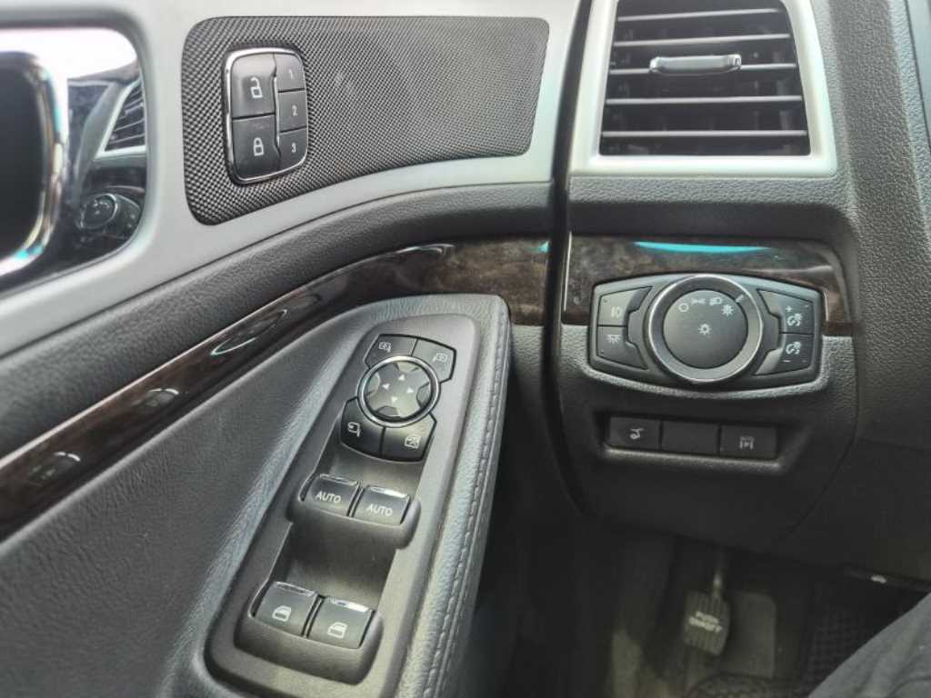 Ford Explorer 2014 Negro - Importación desde Corea - HF Imports Iquique - Foto 13