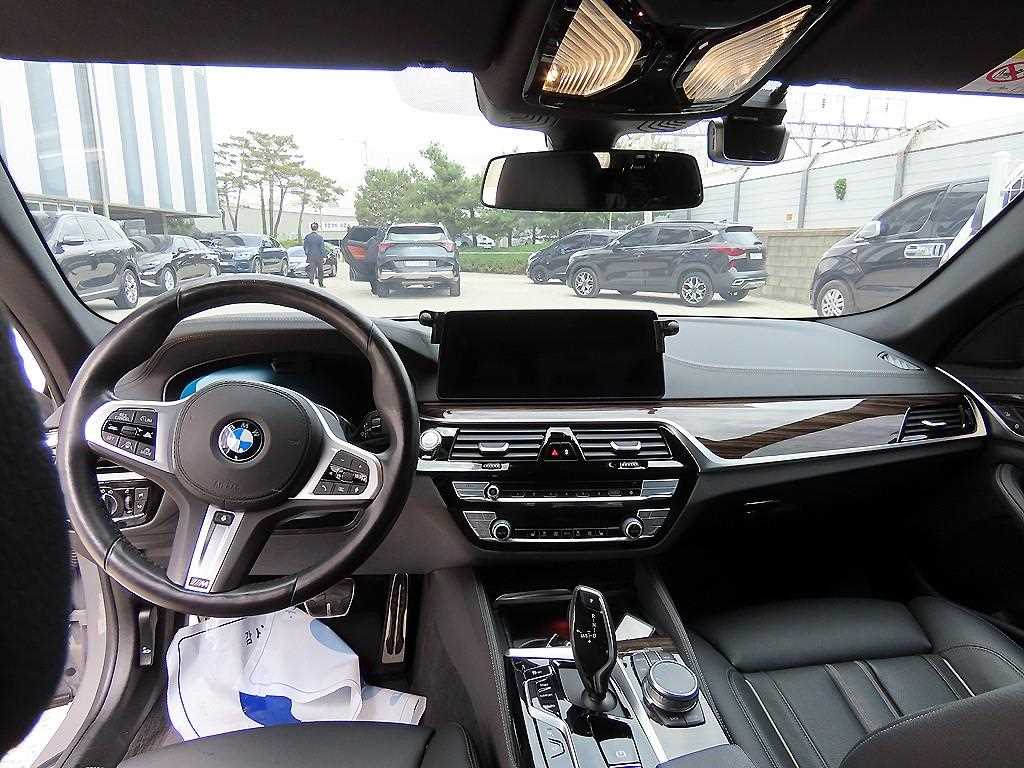 BMW 5 Series - Vista 7