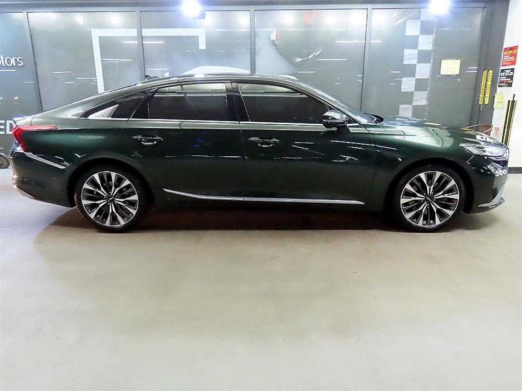 KIA K8 - Vista 3