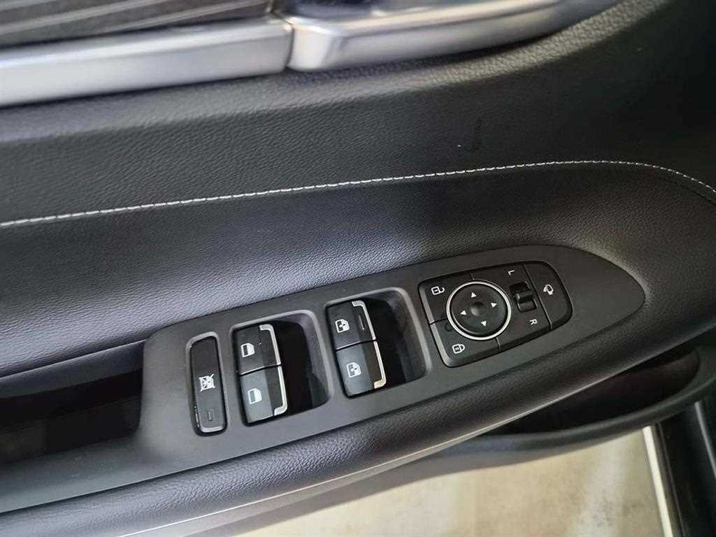 HYUNDAI Grandeur - Vista 12