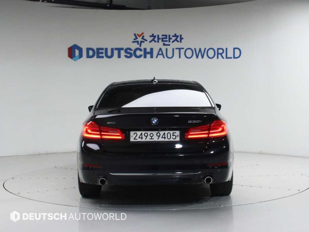 BMW 5 Series - Vista 4