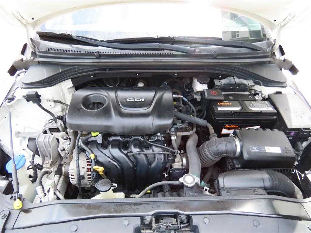 HYUNDAI Avante 2017 Blanco - Importación desde Corea - HF Imports Iquique - Foto 18