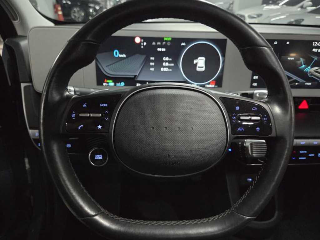 HYUNDAI Ioniq 5 - Vista 8