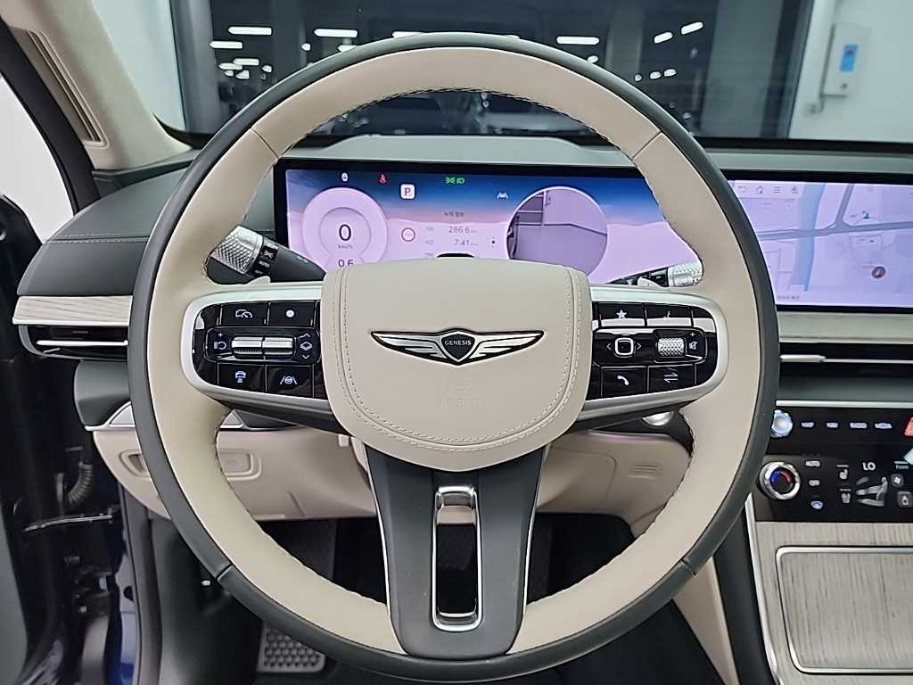 Genesis GV80 - Vista 9