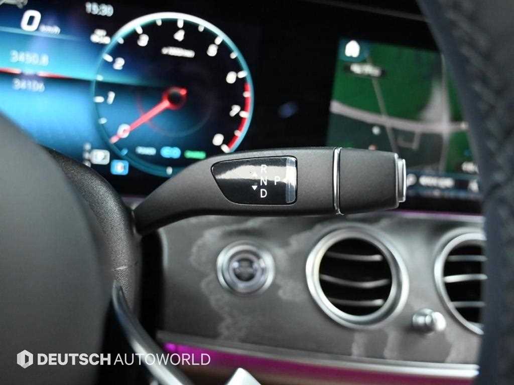 Mercedes Benz E class - Vista 8