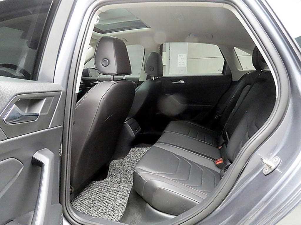 Volkswagen Jetta - Vista 6