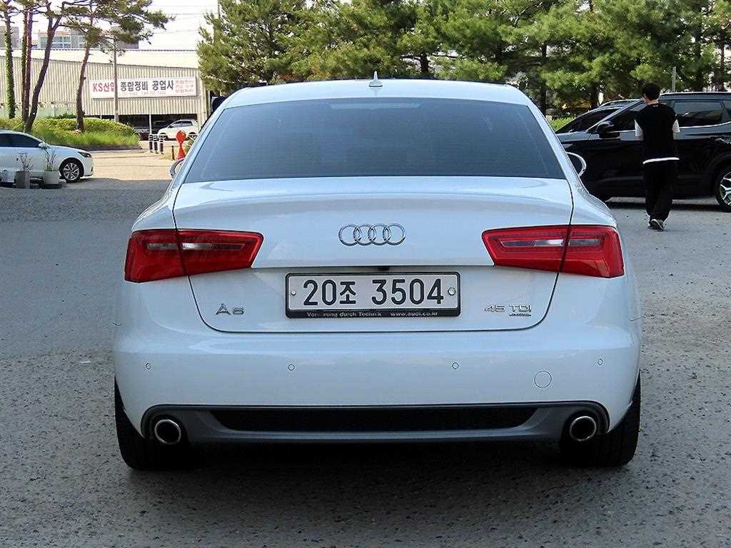 Audi A6 - Vista 4