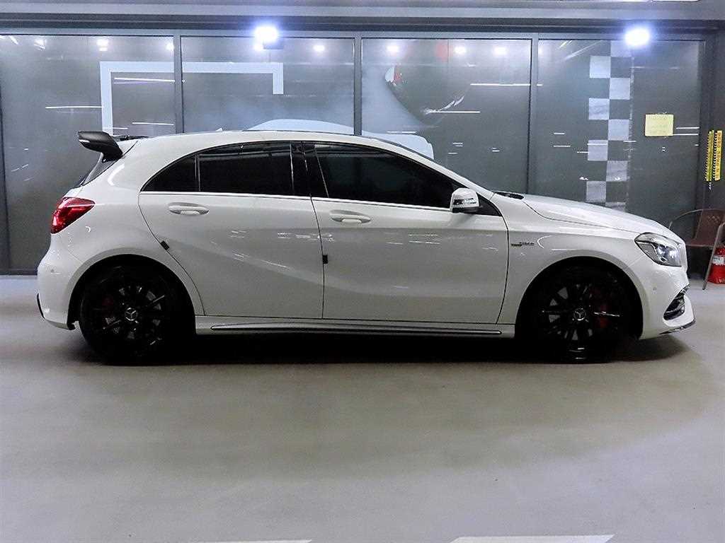 Mercedes Benz A Class - Vista 3