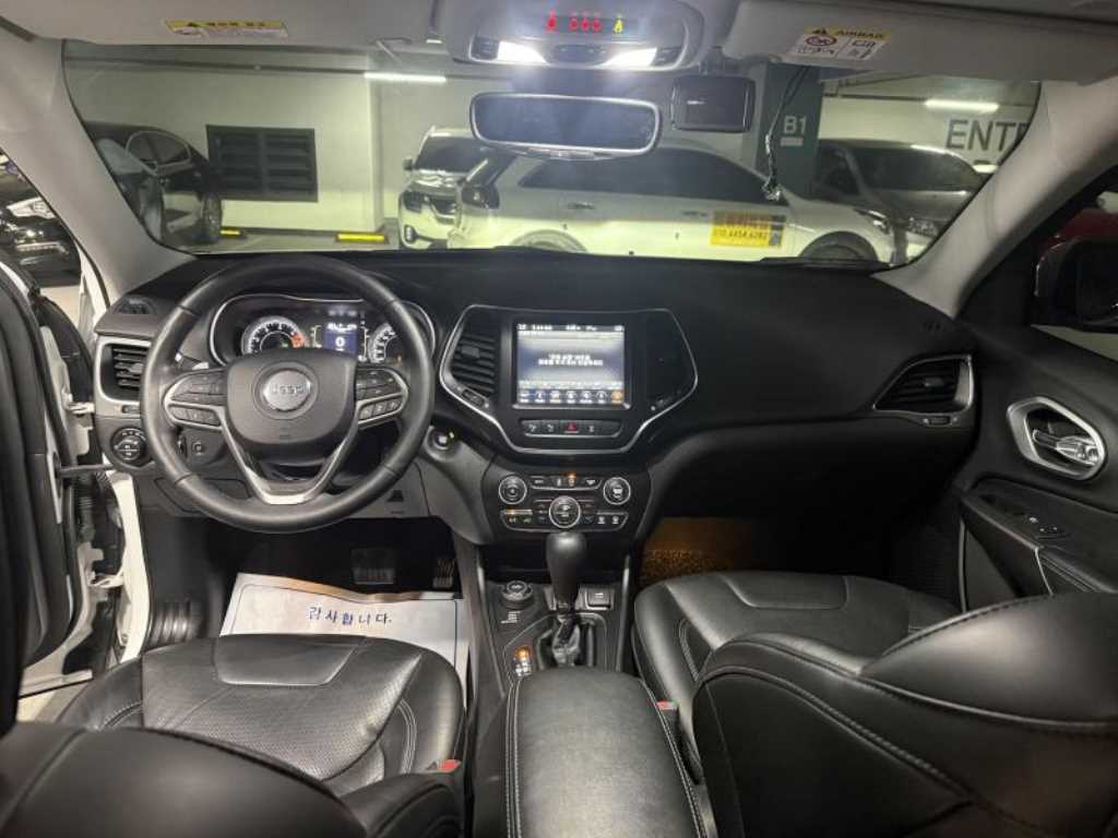Jeep Cherokee - Vista 10