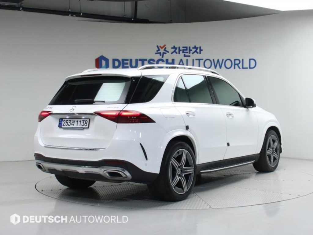 Mercedes Benz GLE Class - Vista 2