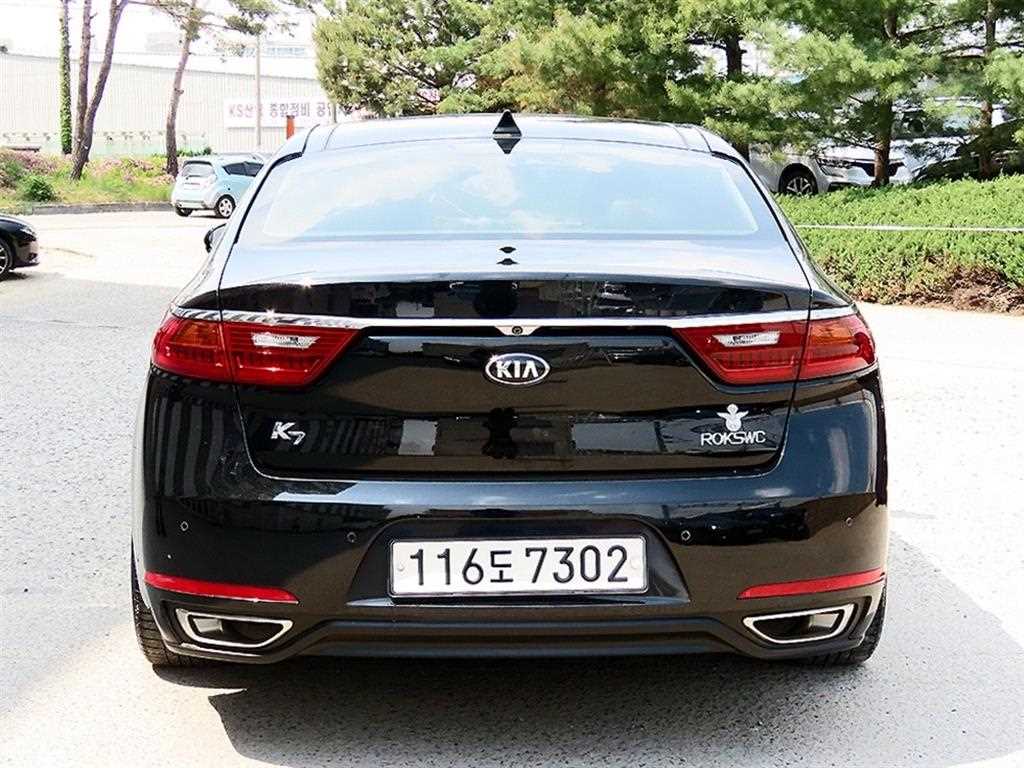 KIA K7 - Vista 4