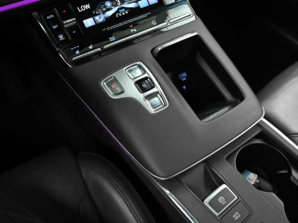 HYUNDAI Grandeur - Vista 9