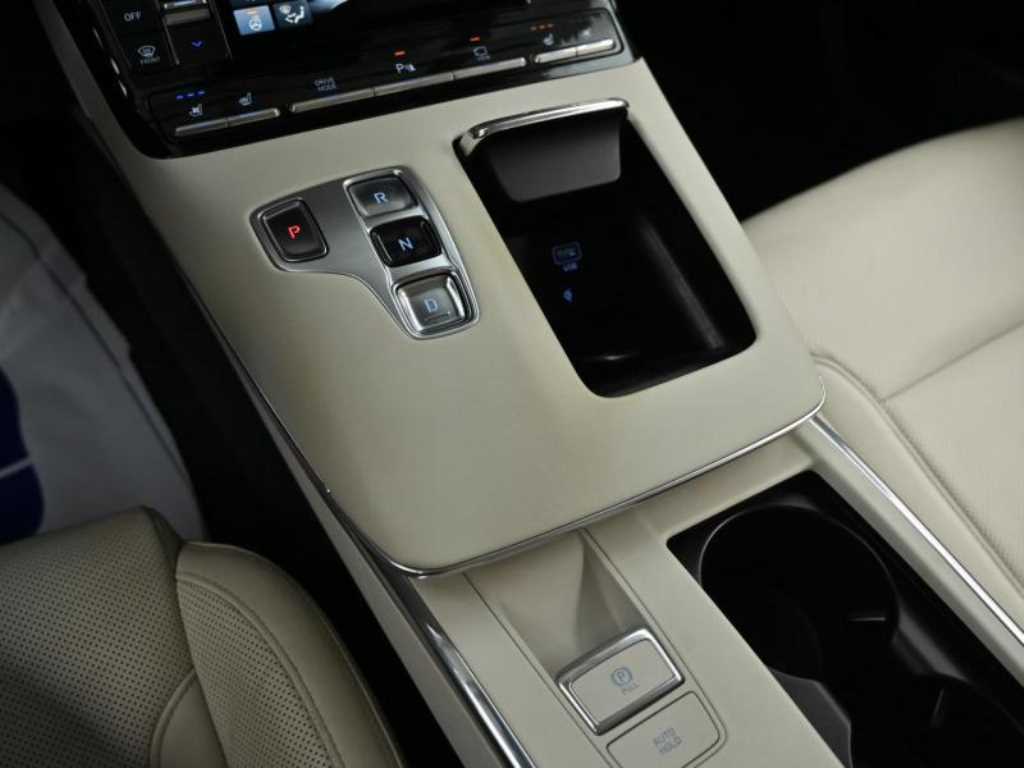 HYUNDAI Grandeur - Vista 9
