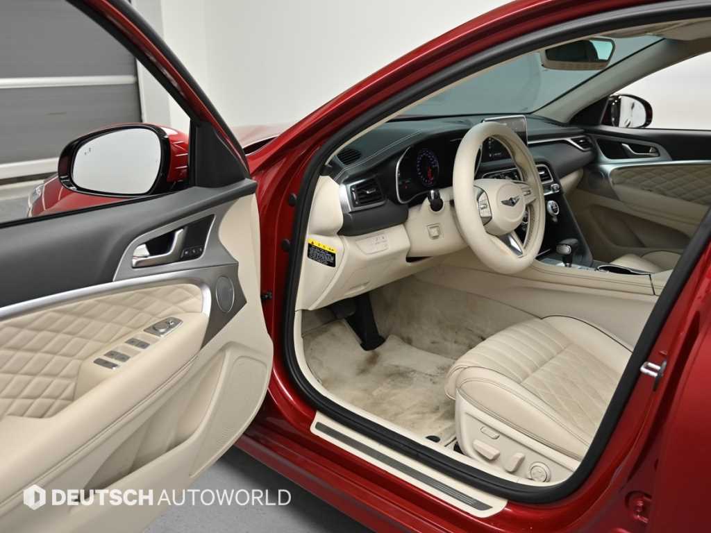 Genesis G70 - Vista 11
