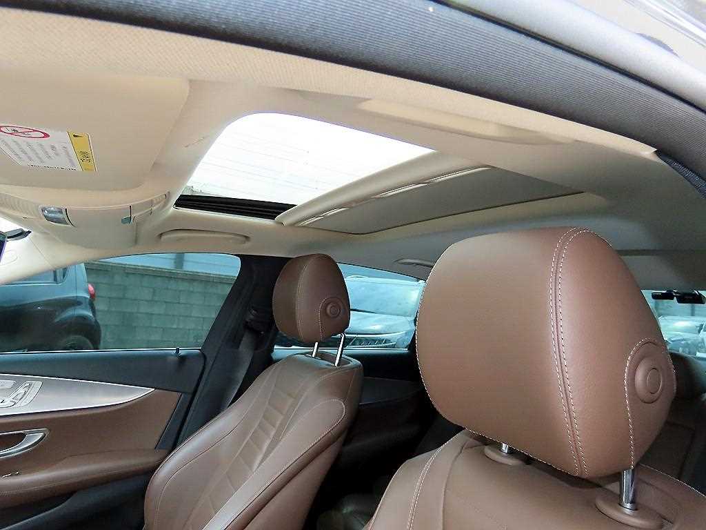 Mercedes Benz E class 2018 Gris - Importación desde Corea - HF Imports Iquique - Foto 17