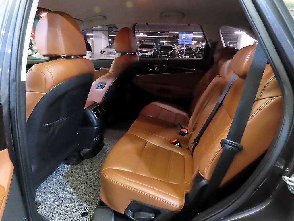 KIA Sorento - Vista 7