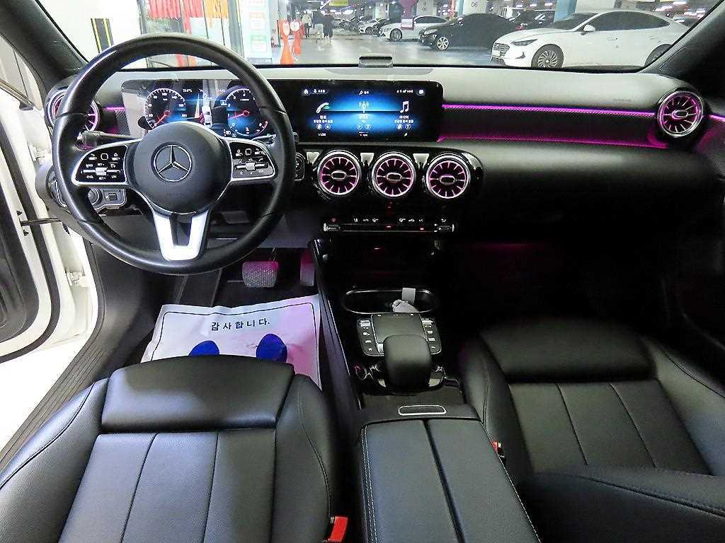 Mercedes Benz A Class - Vista 10