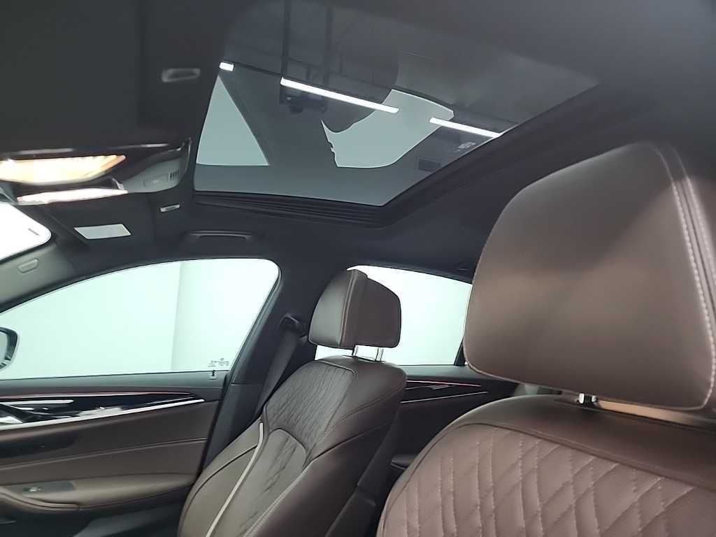 BMW 5 Series 2021 Negro - Importación desde Corea - HF Imports Iquique - Foto 14