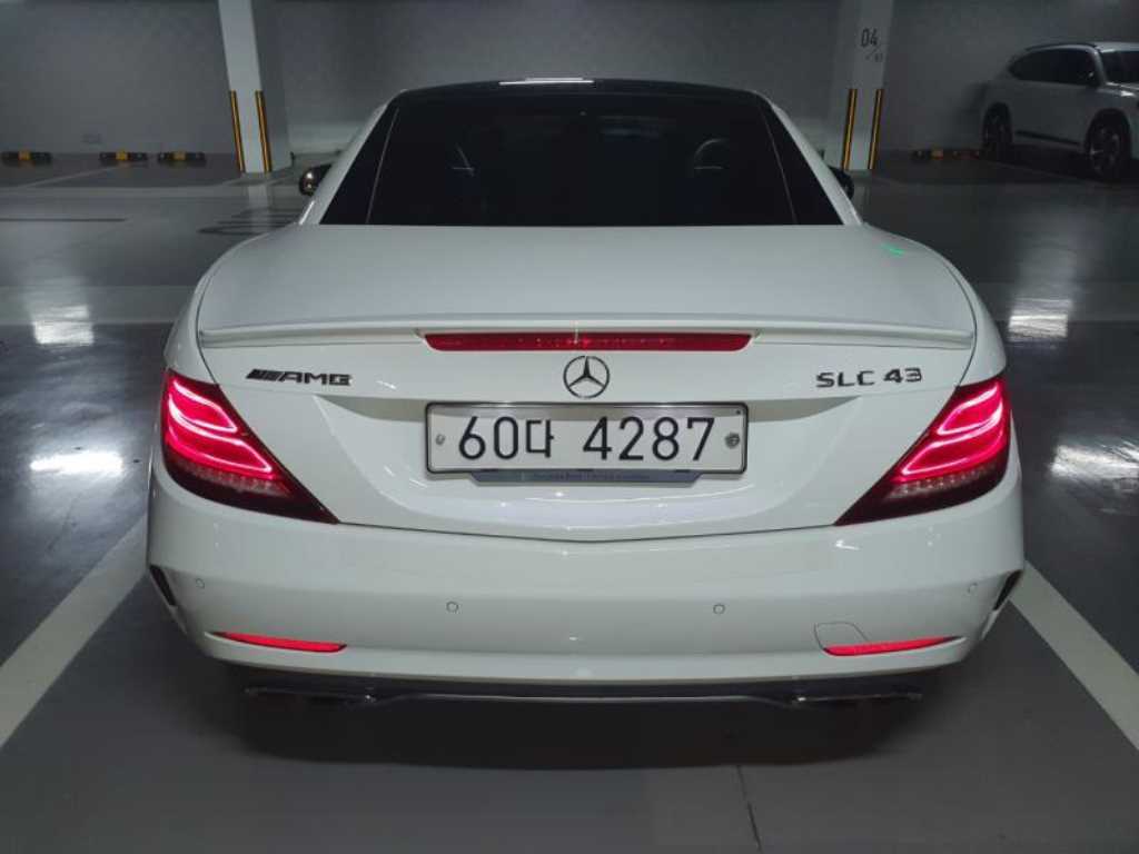 Mercedes Benz SLC Class - Vista 3