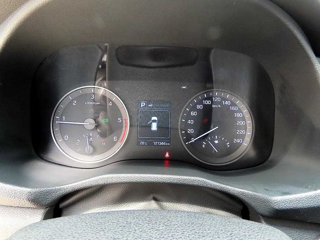 HYUNDAI Tucson - Vista 9
