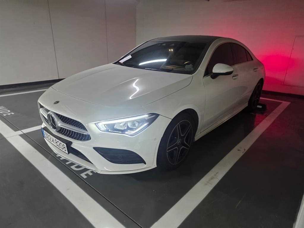 Mercedes Benz CLA Class - Vista 3