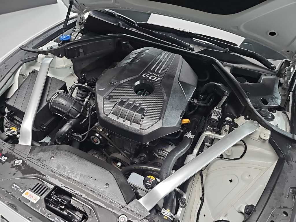 Genesis G70 - Vista 5