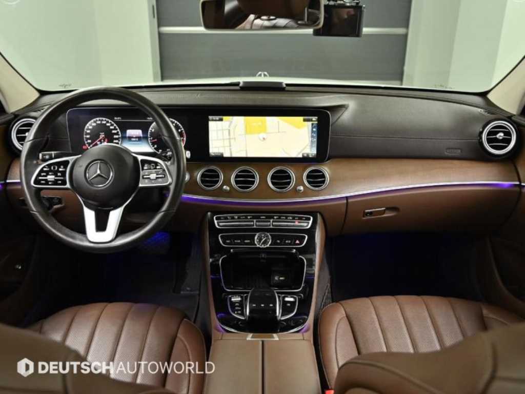 Mercedes Benz E class - Vista 7