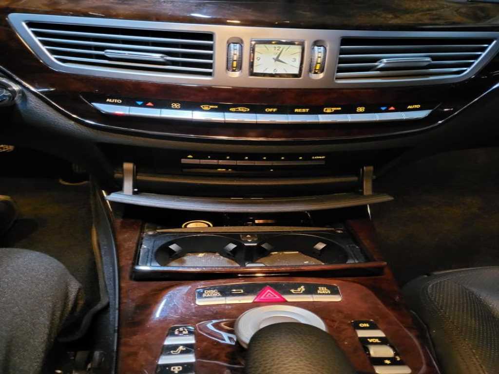 Mercedes Benz S Class - Vista 9