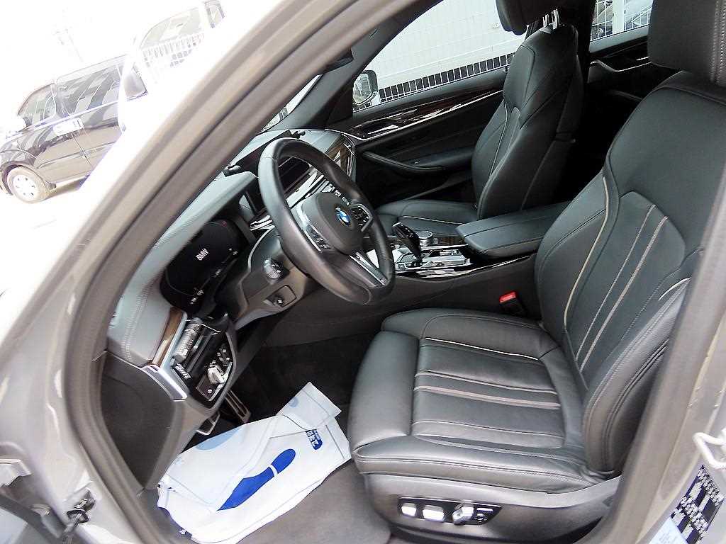 BMW 5 Series - Vista 5