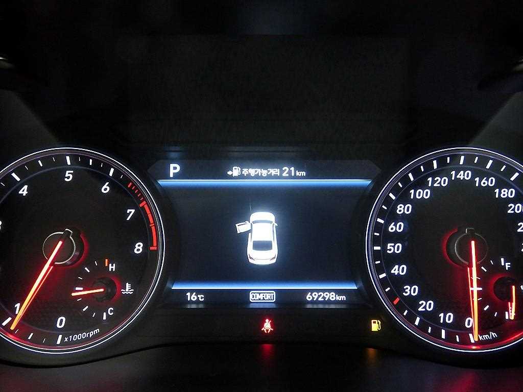 Genesis G70 - Vista 12