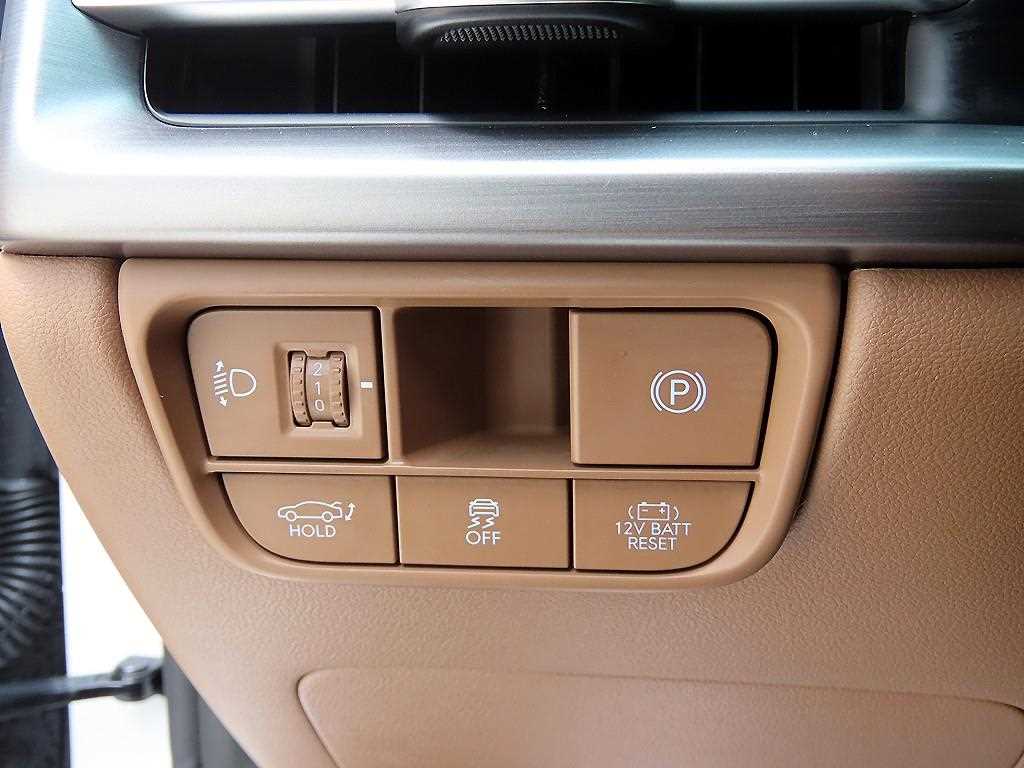 HYUNDAI Grandeur - Vista 12