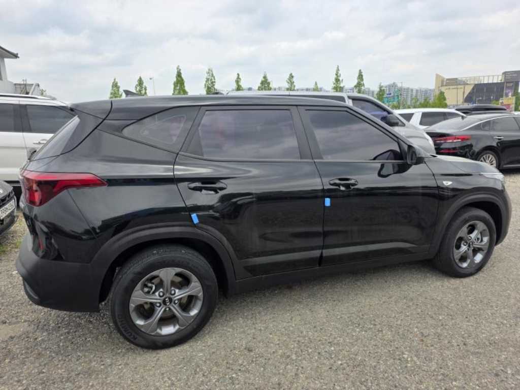 KIA Seltos - Vista 6