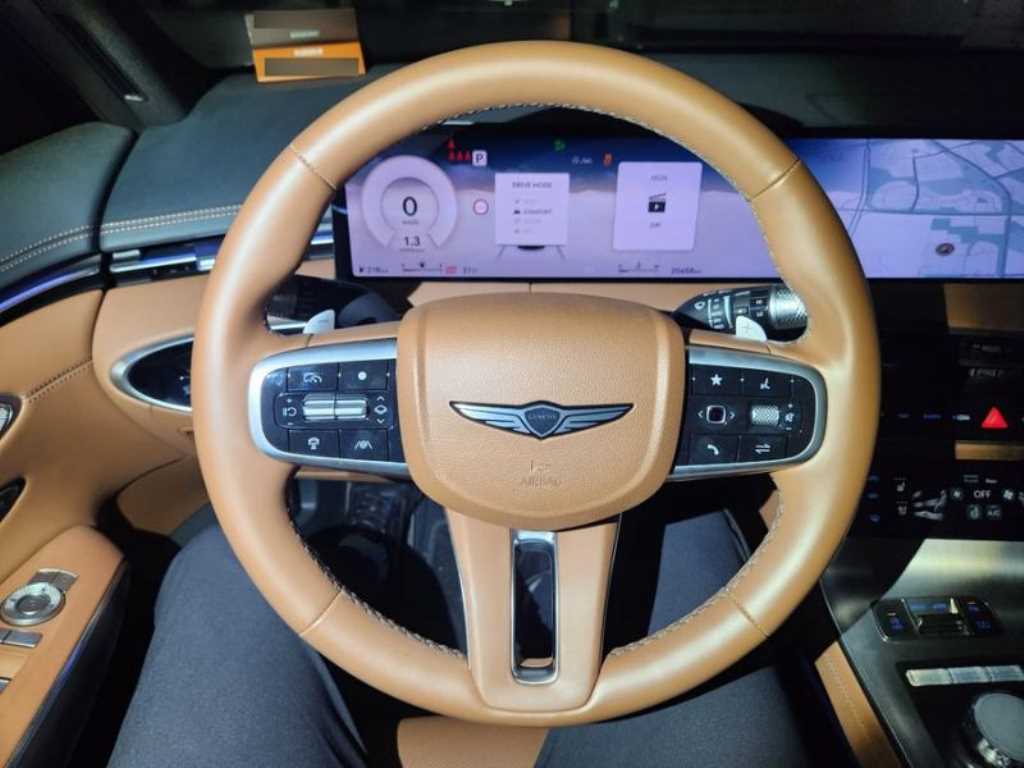 Genesis GV70 - Vista 8
