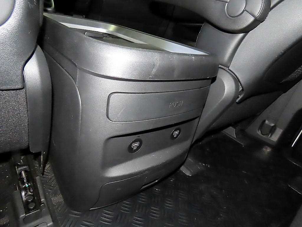 HYUNDAI Staria 2023 - Importación desde Corea - HF Imports Iquique - Foto 16