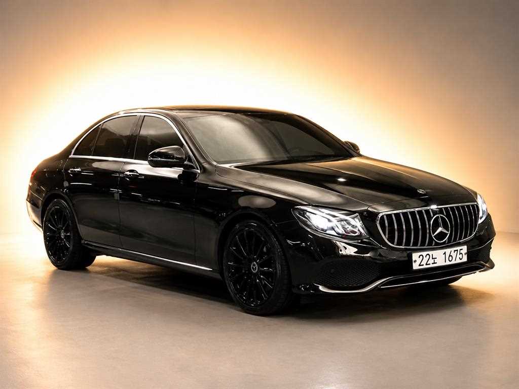 Mercedes Benz E class 2019 Negro - Importación desde Corea - HF Imports Iquique - Foto 1