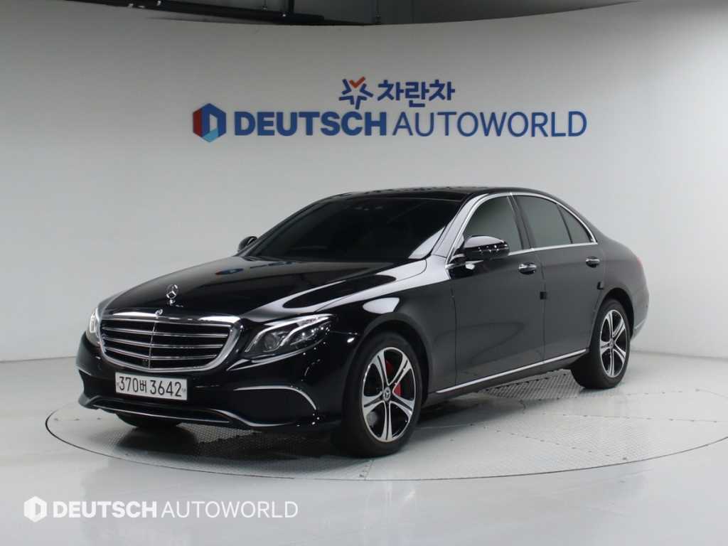 Mercedes Benz E class - Vista 2