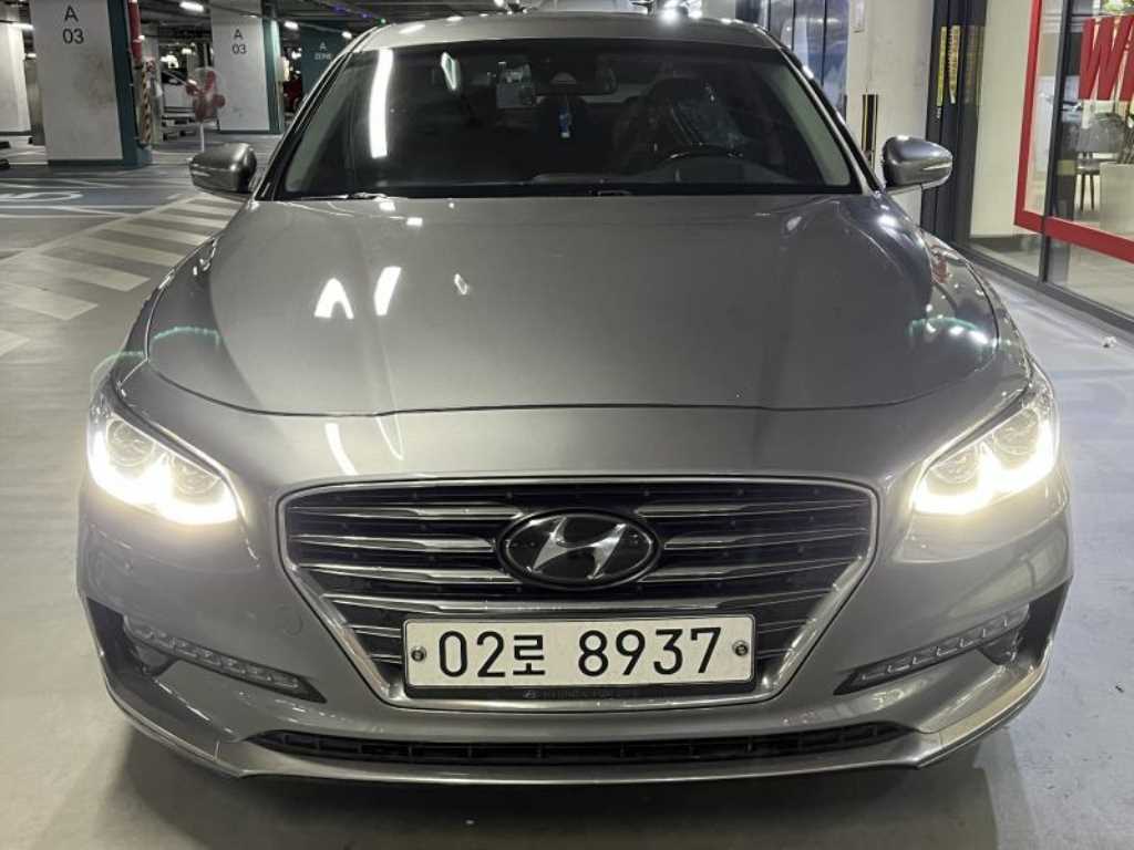 HYUNDAI Grandeur - Vista 3