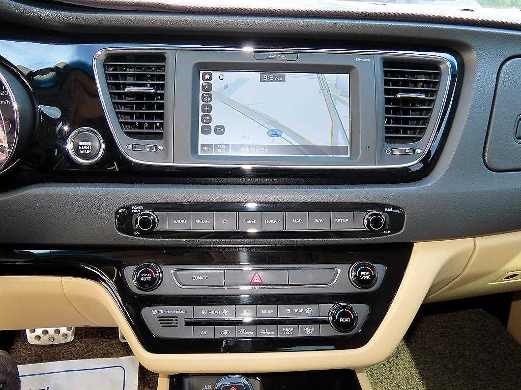 KIA Carnival 2018 Negro - Importación desde Corea - HF Imports Iquique - Foto 14
