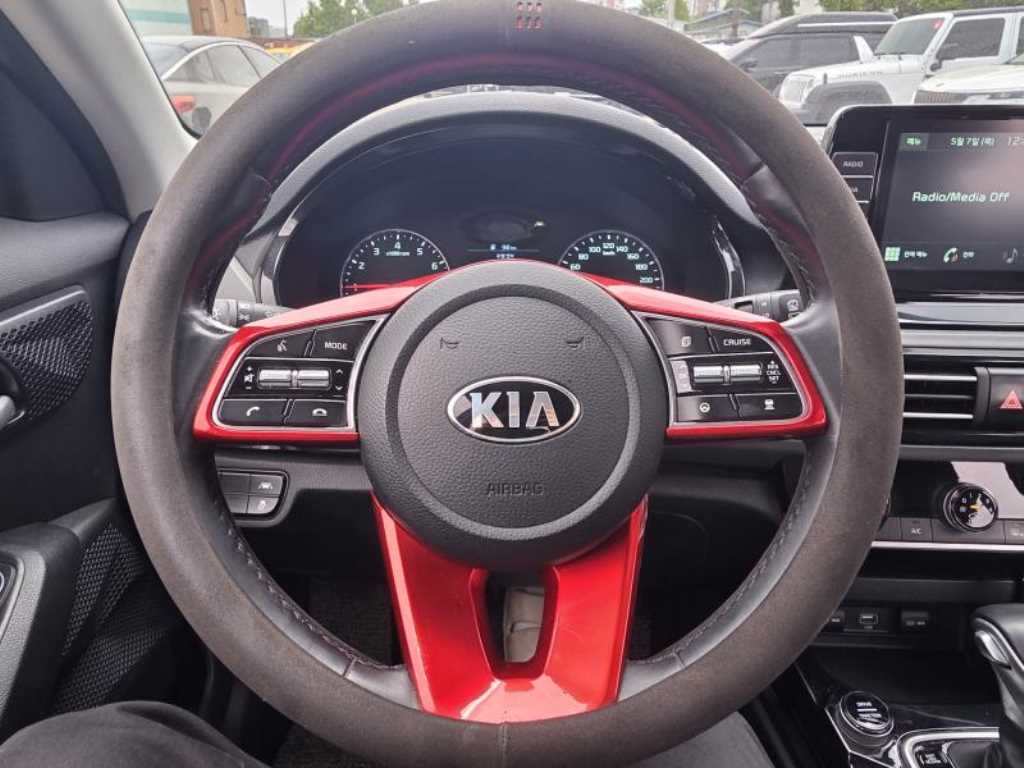 KIA Seltos - Vista 11