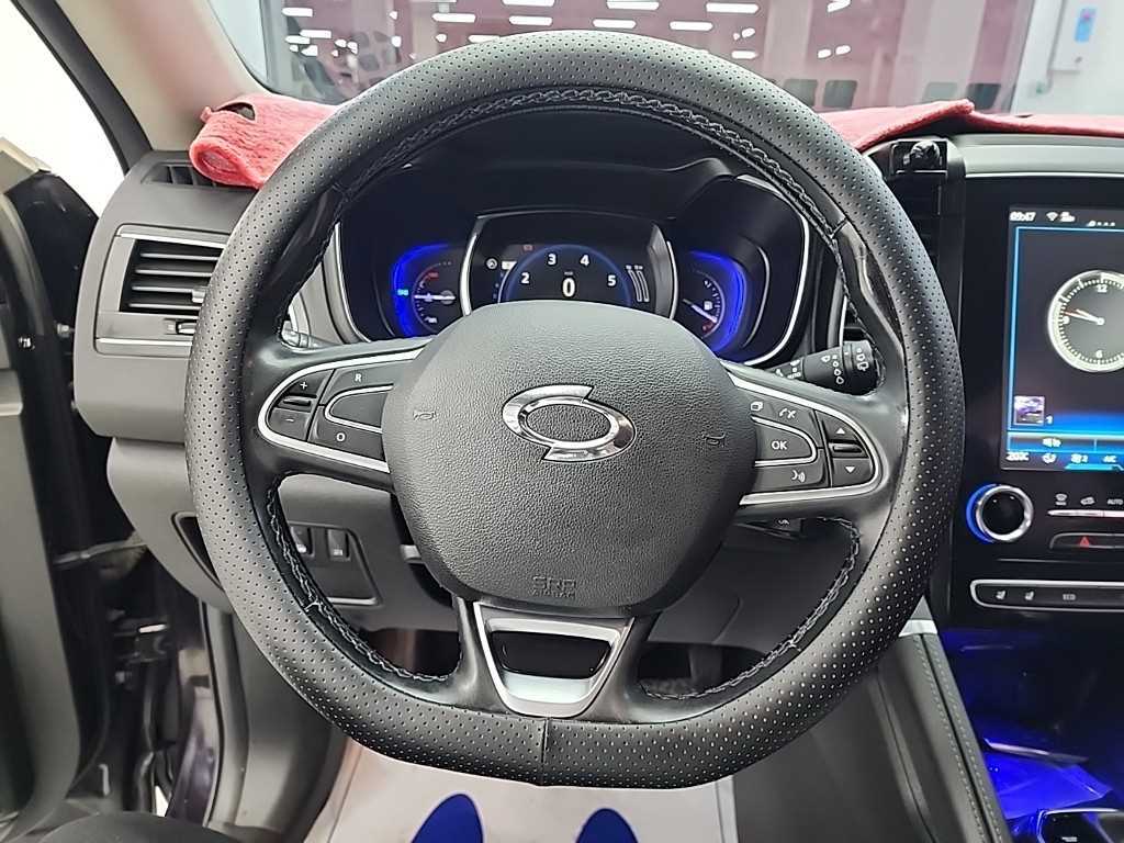 SAMSUNG QM6 - Vista 9