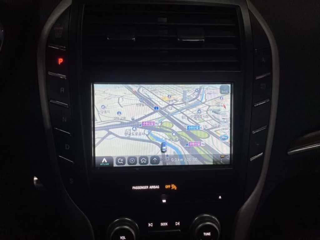 Lincoln MKC - Vista 9