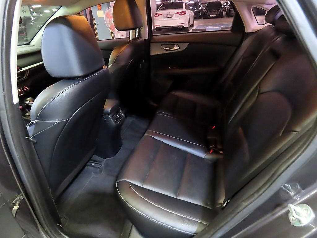 KIA K3 - Vista 7